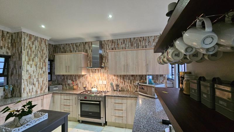 5 Bedroom Property for Sale in Dana Bay Western Cape